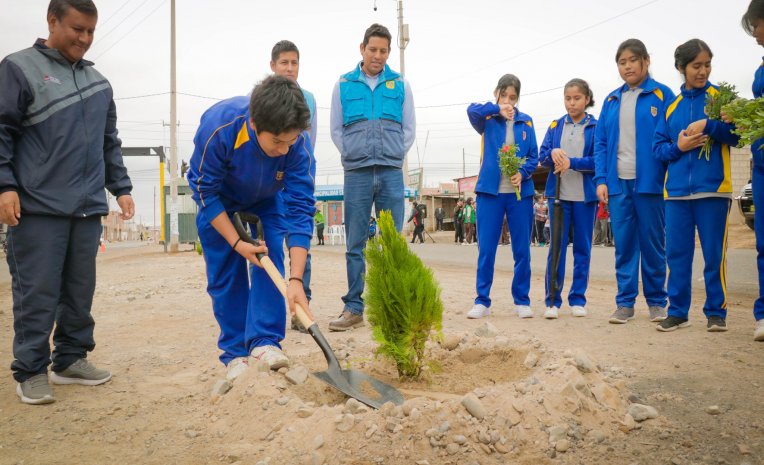 MÁS DE 200 ÁRBOLES SE PLANTARON EN LA 2DA GRAN CRUZADA VERDE NACIONAL